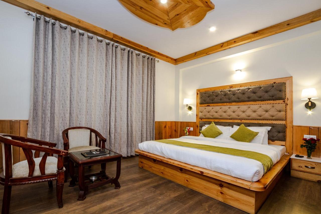Vaibhav Regency Hotel มะนาลี ภายนอก รูปภาพ